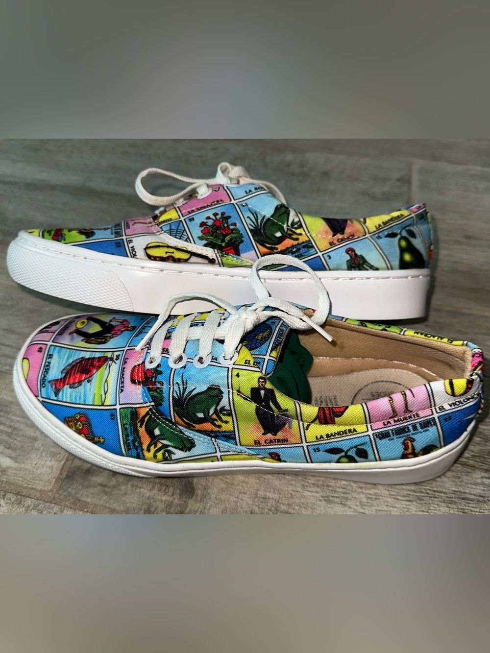 Colorful Lotería Print Lace-Up Sneakers 🌙🇲🇽 - Picture 4 of 6